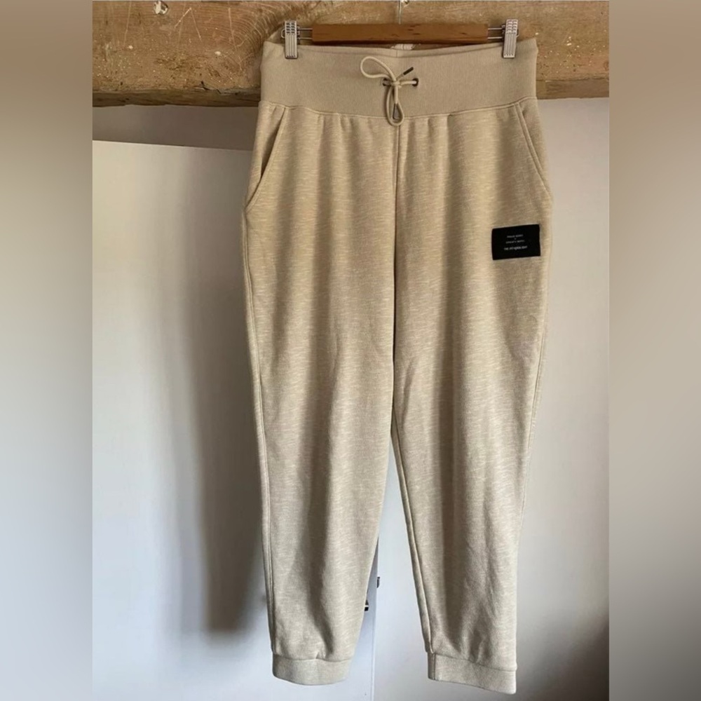 Awesome Halle Berry x Sweaty Betty Ginger Essentials Joggers - Picture 5 of 8